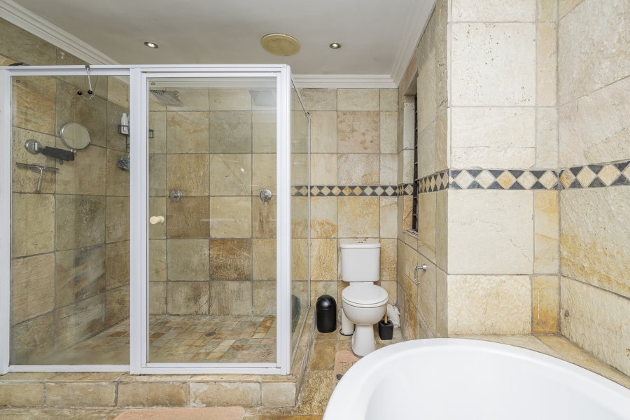 4 Bedroom Property for Sale in Van Riebeeckshof Western Cape
